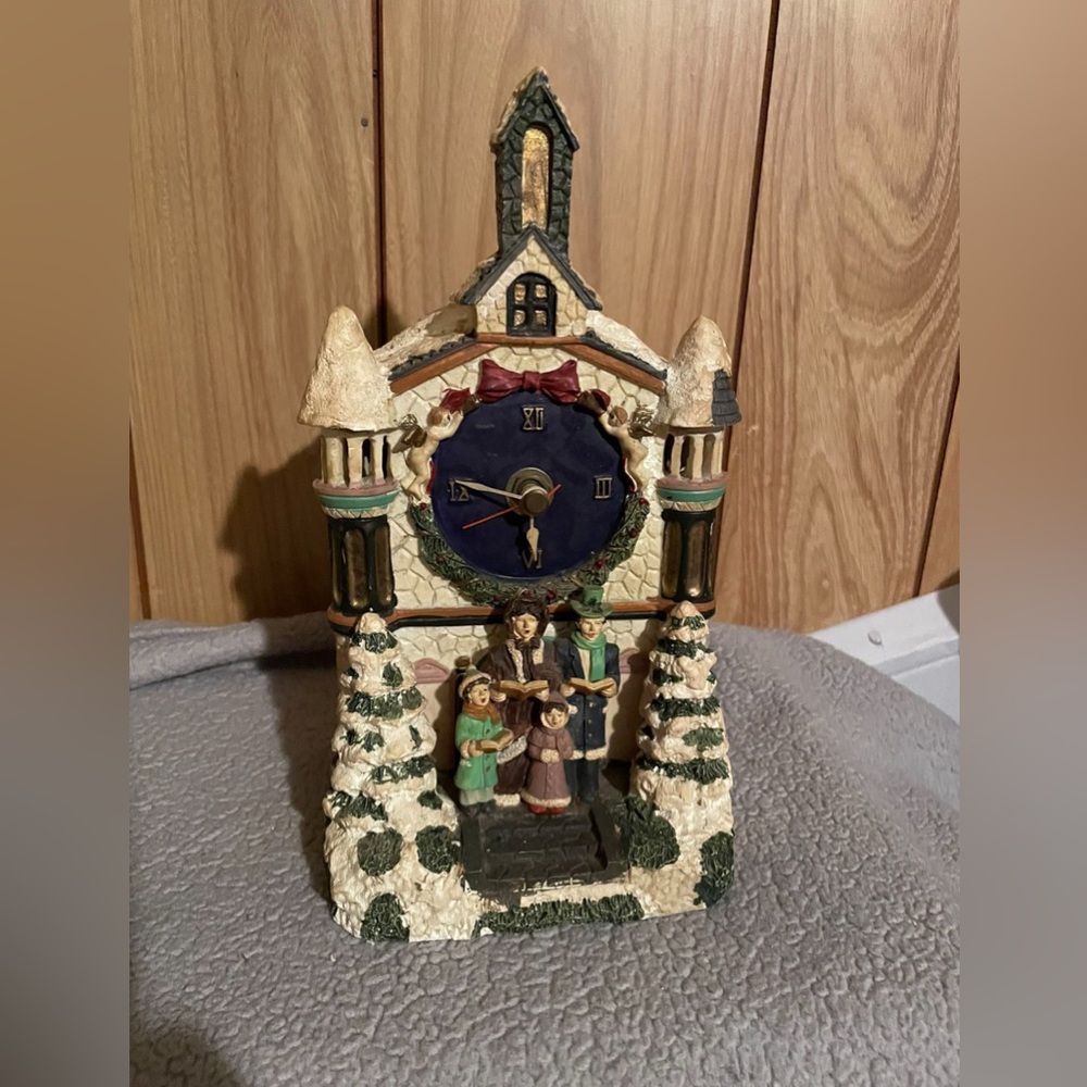 Charming Family Scene Clock
